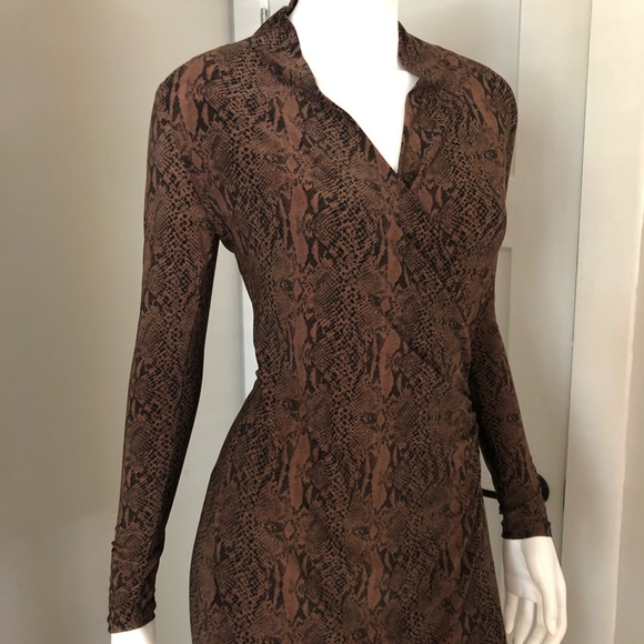 Norma Kamali Dress Snakeskin XS L/S Career Wrap - Picture 3 of 6